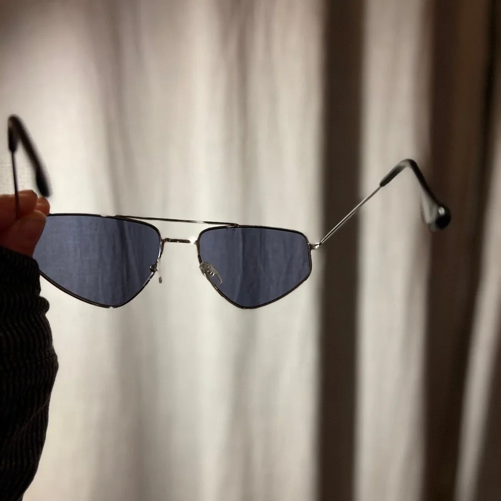 Basic Aviators silver with gray blue lens used 90s angular style cute trending‎